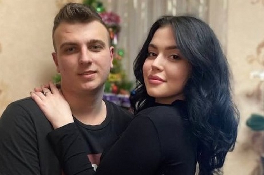 У Нікополі внаслідок обстрілу важко поранене молоде подружжя: потрібна допомога