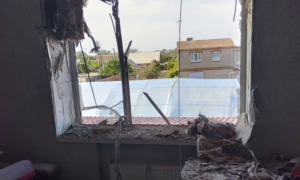 У Нікополі окупанти поранили двох людей, влучили у евакуаційне авто на Синельниківщині і поранили чоловіка – поліція про наслідки ворожих атак