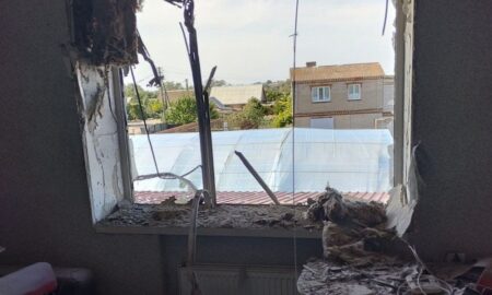 У Нікополі окупанти поранили двох людей, влучили у евакуаційне авто на Синельниківщині і поранили чоловіка – поліція про наслідки ворожих атак 7 У Нікополі окупанти поранили двох людей, влучили у евакуаційне авто на Синельниківщині і поранили чоловіка – поліція про наслідки ворожих атак