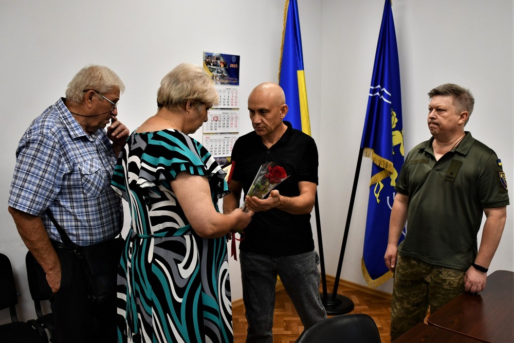 Був снайпером і нищив ворогів: полеглого Захисника з Нікополя нагородили орденом «За мужність» ІІІ ступеня (посмертно)