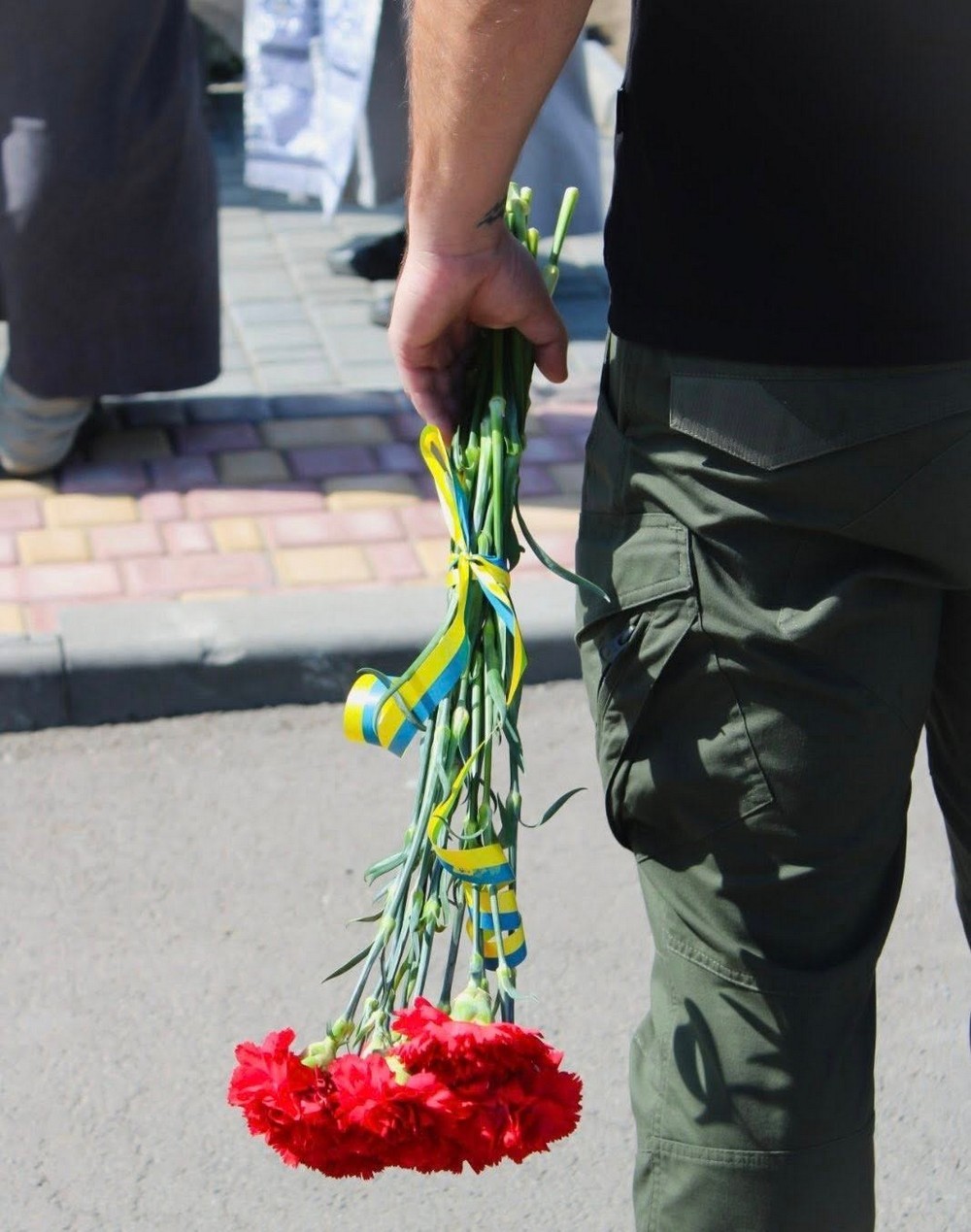 Загинув від ворожої ракети: у День народження воїна 301 зенітної ракетної Нікопольської бригади відслужили панахиду (фото)