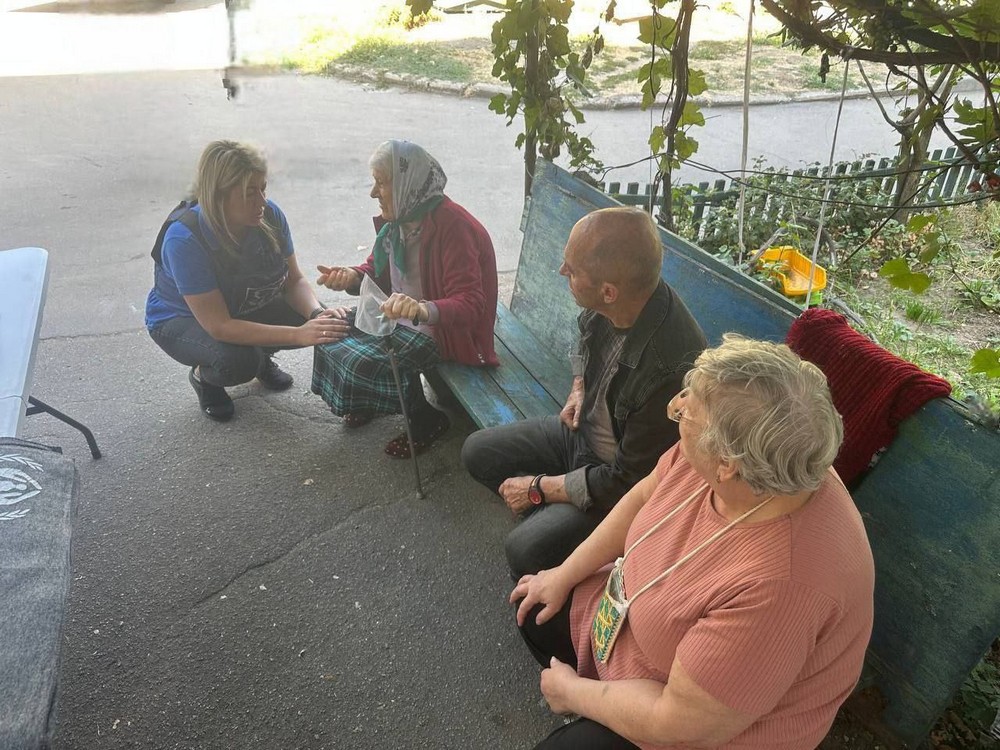 Удар по центру Нікополя: поруйновано 30 квартир, пошкоджено будинки і заклади освіти (фото)