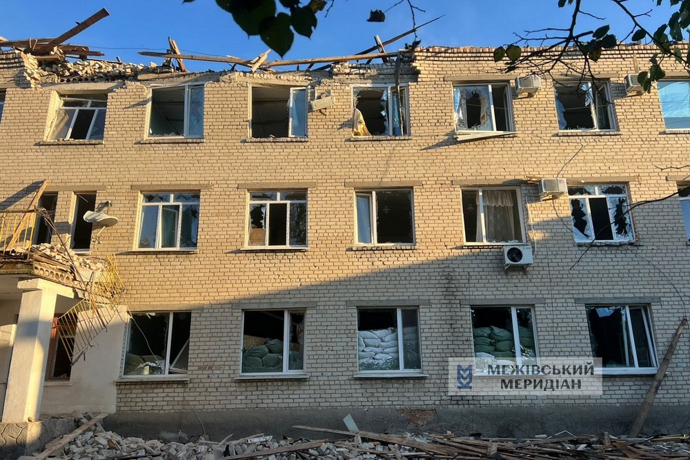 Окупанти розбомбили лікарню на Дніпропетровщині: фото