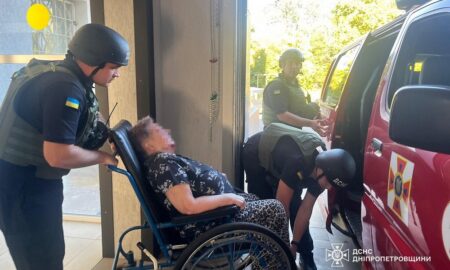 У Нікополі рятувальники допомогли трьом пораненим жінкам 16 вересня (фото)