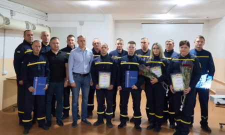 У Нікополі привітали рятувальників з професійним святом і вручили Подяки (фото)