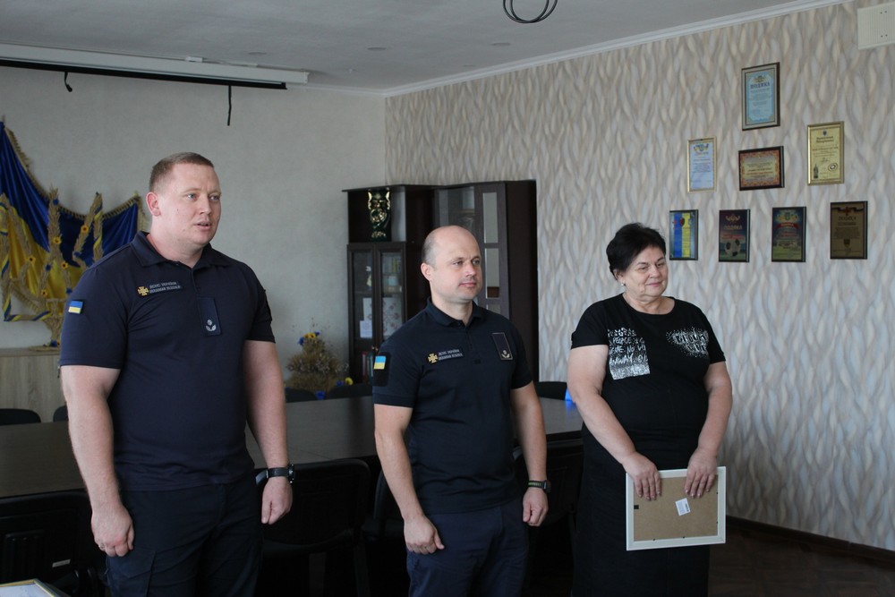 Працівників пожежної охорони Нікопольщини привітали з професійним святом (фото)