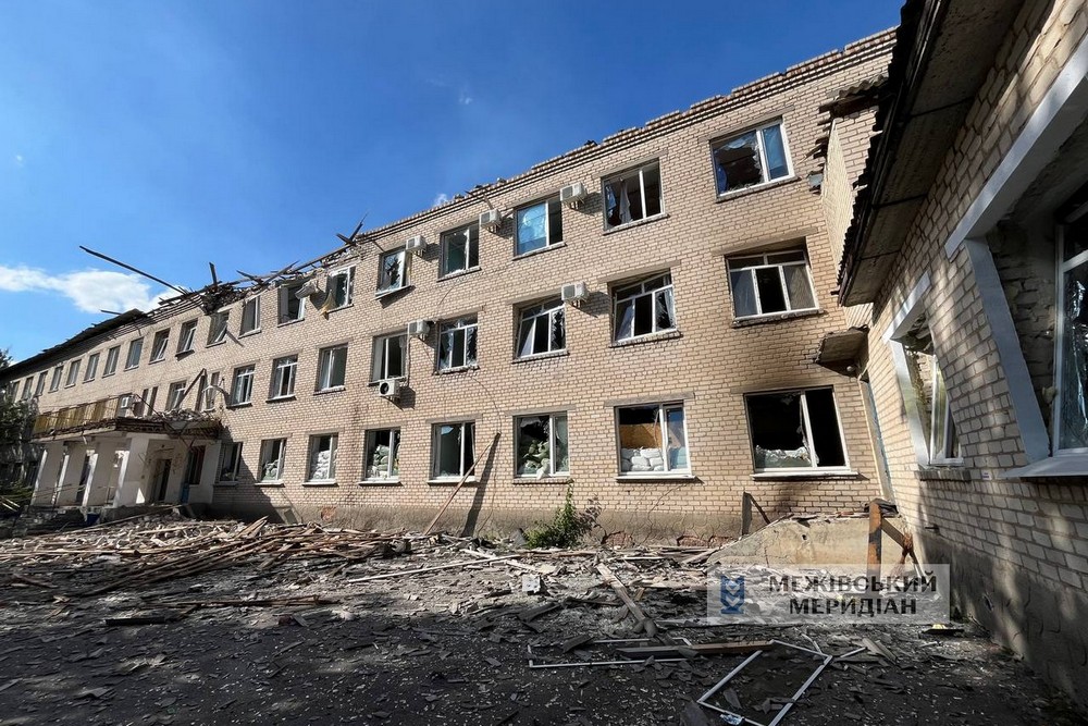 Так у Межовій на Дніпропетровщині виглядає сьогодні розбомблена лікарня: фото
