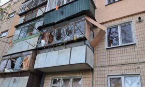 Сьогодні у Нікополі ворог влучив з РСЗВ у багатоповерхівку – «Проліска» (фото)
