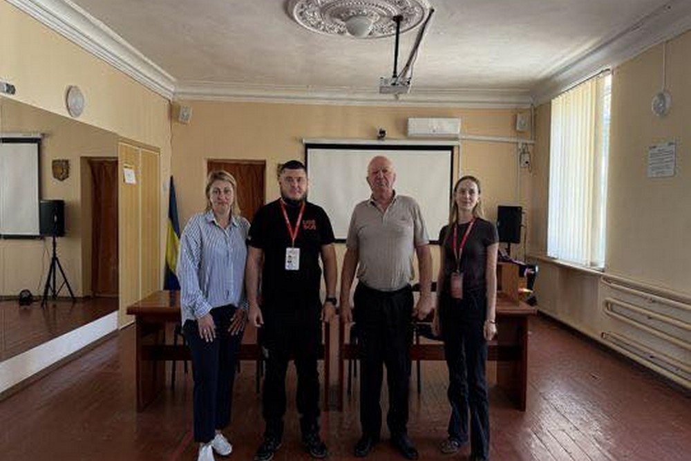 Оглянули можливі місця розміщення ВПО: Мирівську громаду відвідав БФ "Схід SOS"