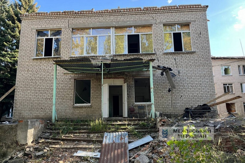 Так у Межовій на Дніпропетровщині виглядає сьогодні розбомблена лікарня: фото