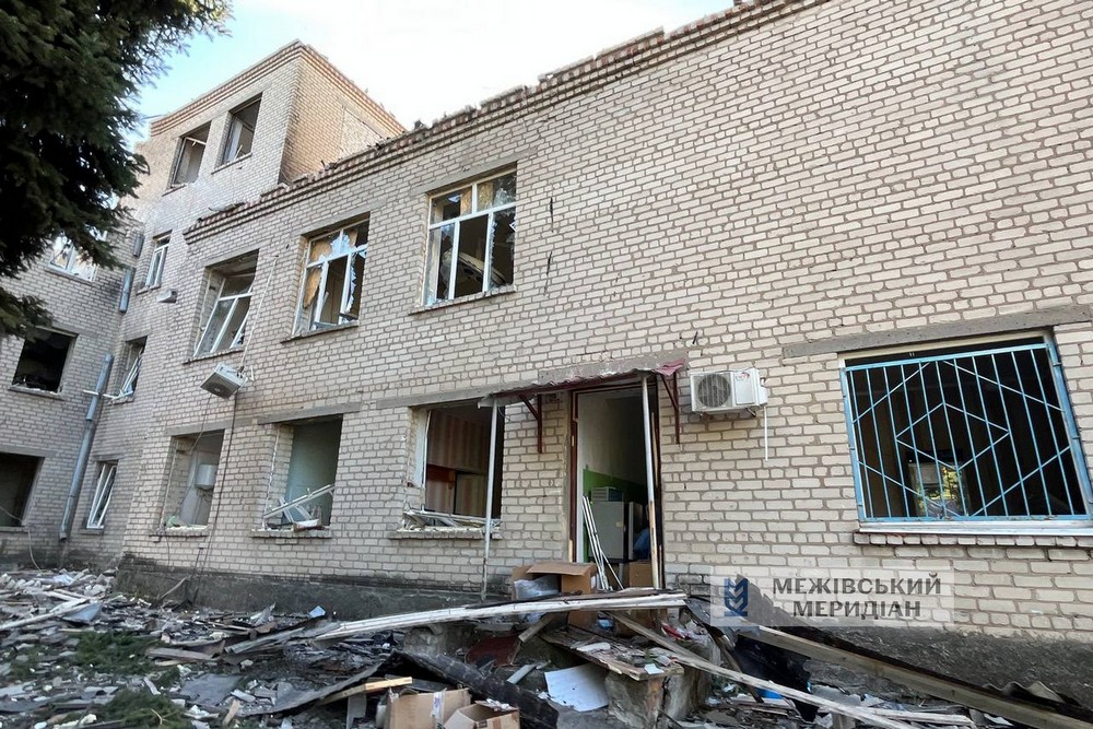 Так у Межовій на Дніпропетровщині виглядає сьогодні розбомблена лікарня: фото