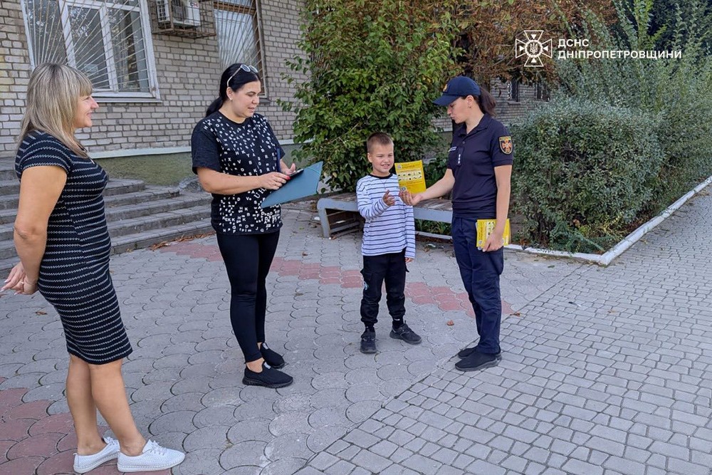 У Нікополі з мешканцями провели бесіди щодо мінної безпеки (фото)
