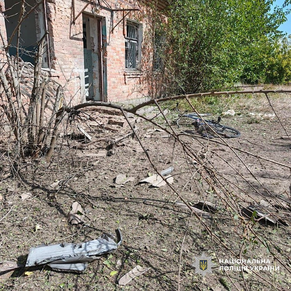 На Нікопольщині за добу побито понад 80 об’єктів цивільної інфраструктури, від ударом були також ще три райони області: поліція