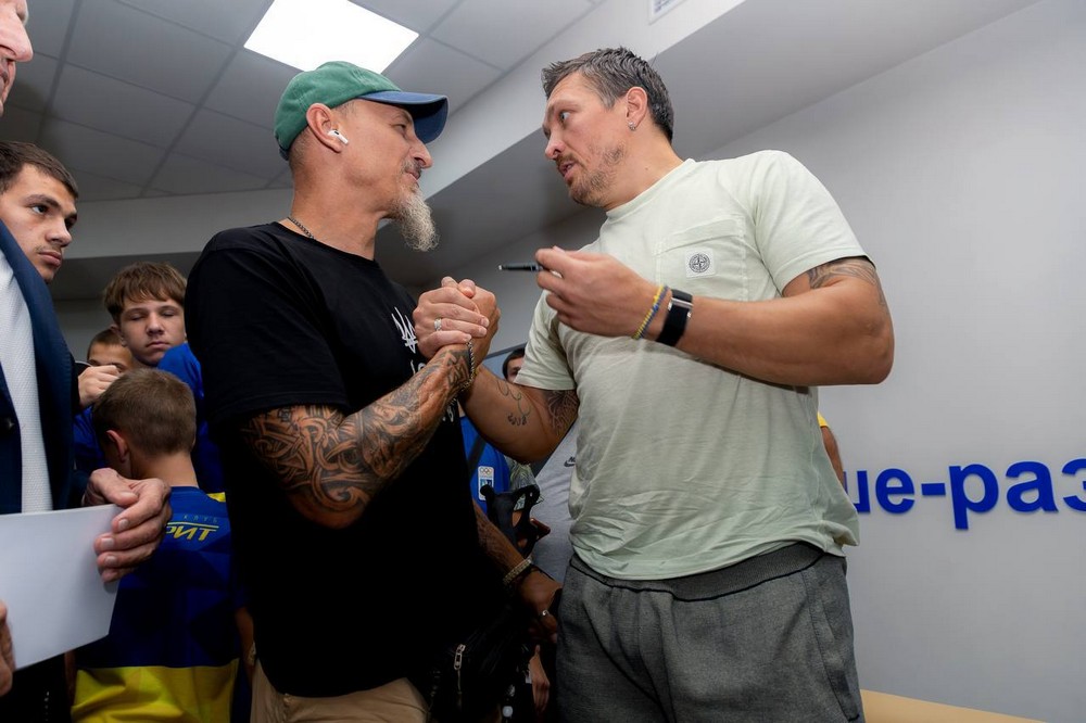 Дніпропетровщину відвідав Олександр Усик 4