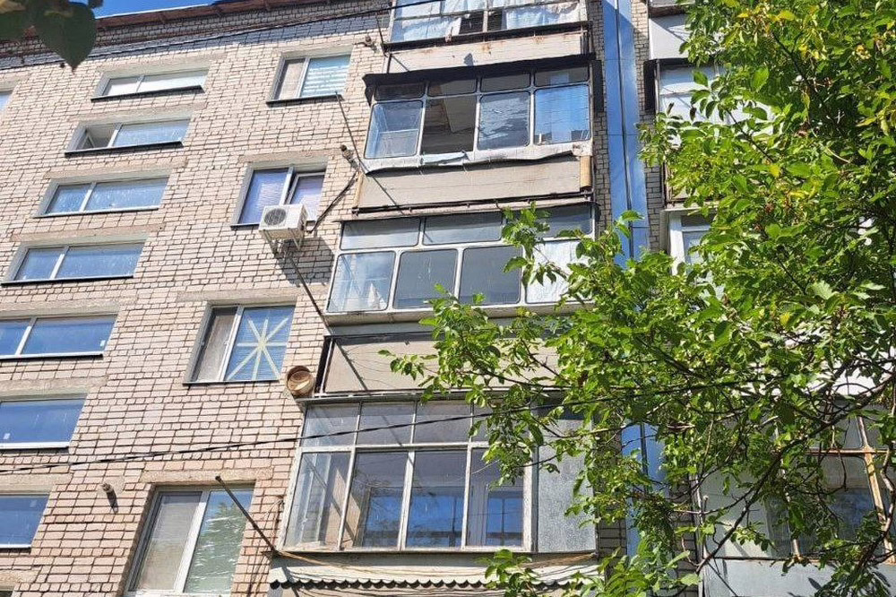 Є поранені на Нікопольщині і Синельниківщині. У Нікополі побито адмінбудівлю і будинки