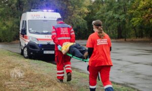 Команда Нікопольської станції екстреної меддопомоги здобула перемогу на обласному чемпіонаті 6
