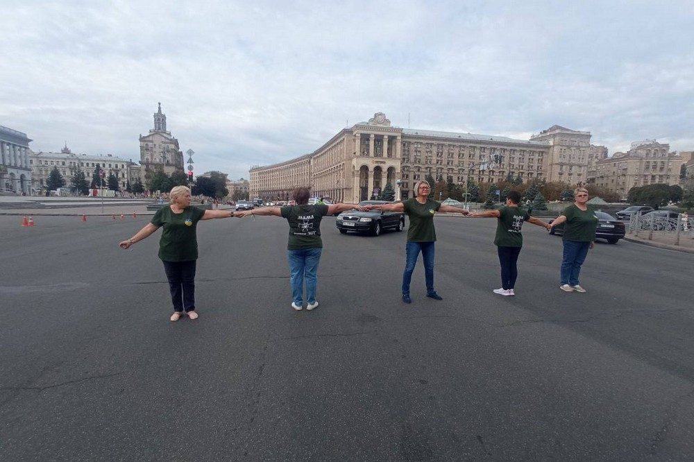  Мами полеглих Захисників з Марганця вшанували