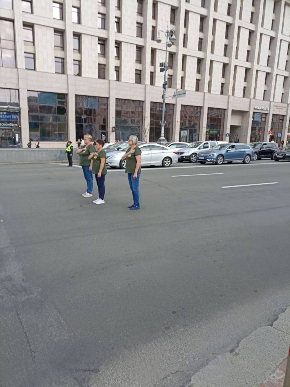  Мами полеглих Захисників з Марганця вшанували 8