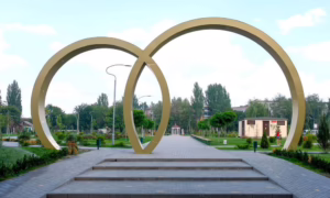 Марганець
