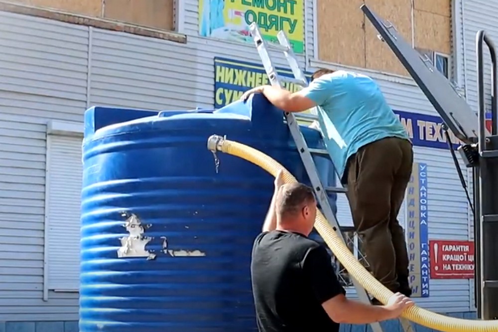 Марганець без водопостачання три доби: організовано підвіз води (відео) 1 Марганець без водопостачання три доби