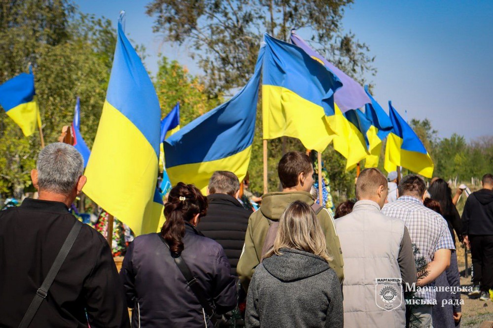 Марганець сьогодні провів в останню путь Захисника Олексія Захарова 5