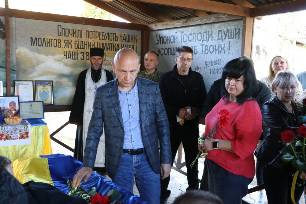 Нікополь сьогодні провів в останню путь полеглого Захисника