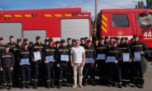 У Покрові сьогодні привітали рятувальників з професійним святом і вшанували пам’ять полеглих героїв без зброї (фото)