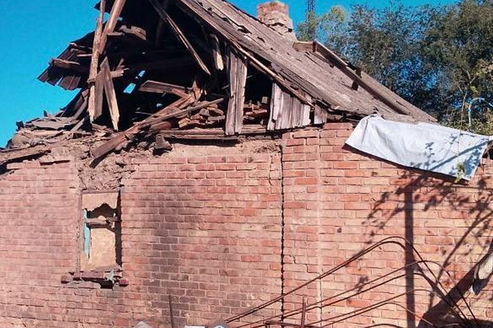 У Нікополі троє поранених, сталася пожежа, є руйнування, під ударом ворога були також район і Синельниківщина (фото) 5