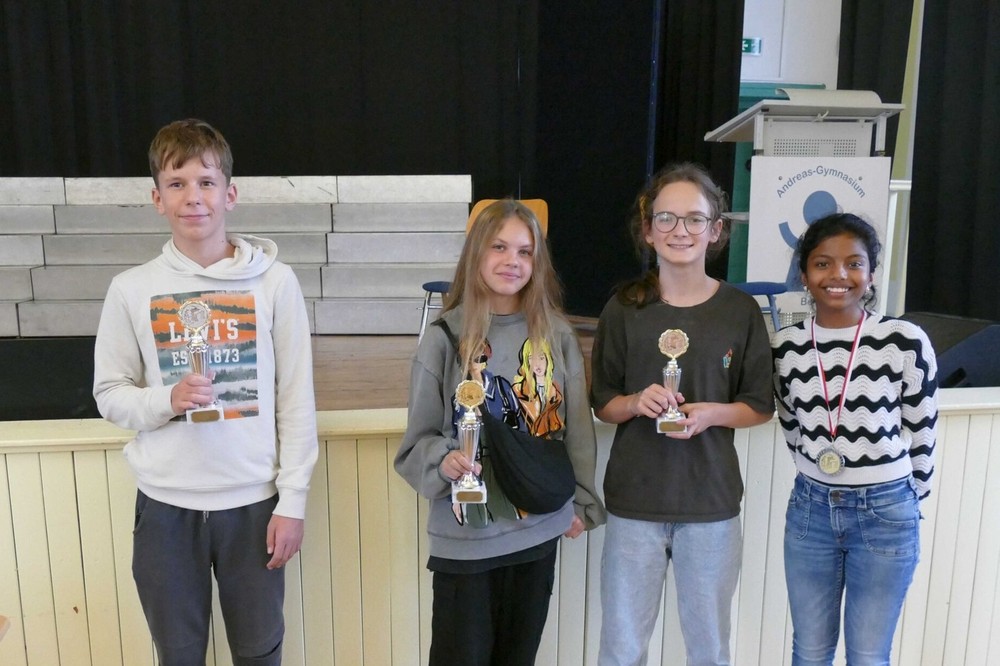 У Німеччині юна шахістка з Нікополя здобула перемогу 1 У Німеччині юна шахістка з Нікополя здобула перемогу 2