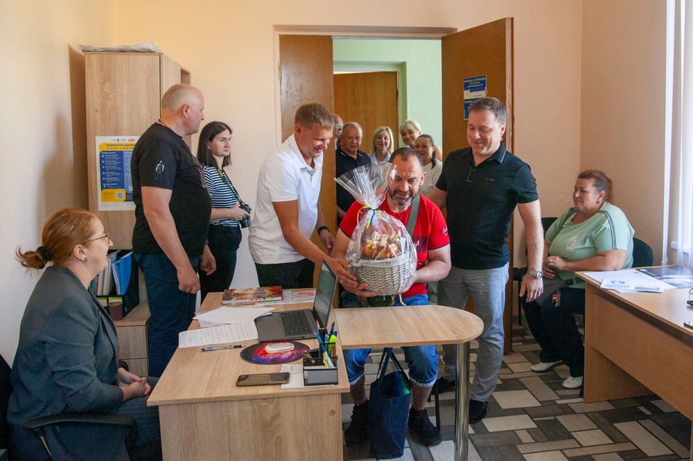 У Томаківці сьогодні відкрили 5