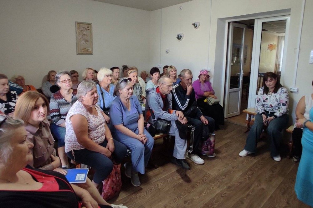 У терцентрі Нікополя популяризують освіту дорослих серед отримувачів послуг 5