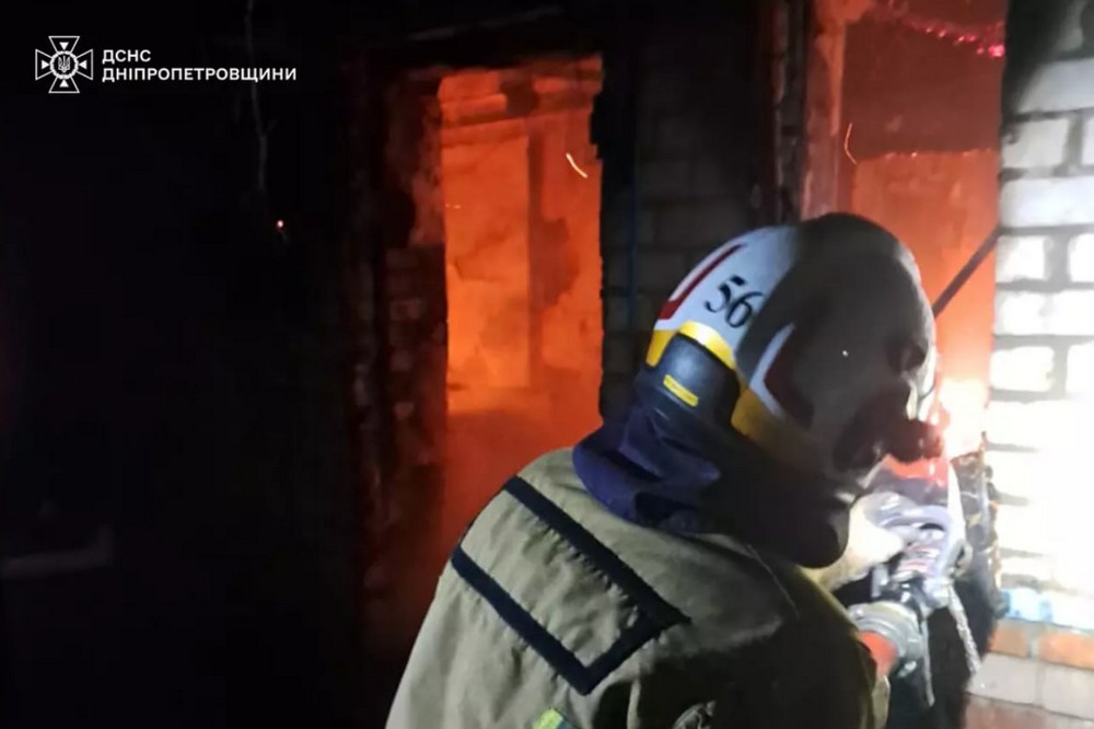 Вночі на Нікопольщині горів приватний будинок (фото) 3