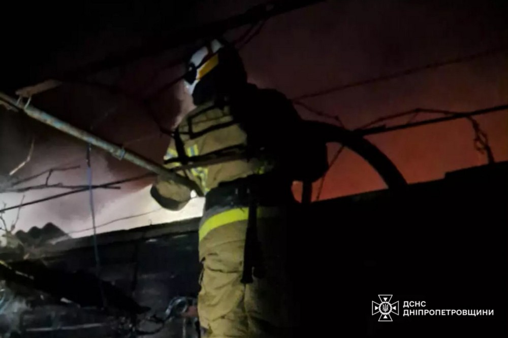 Вночі на Нікопольщині горів приватний будинок (фото) 4