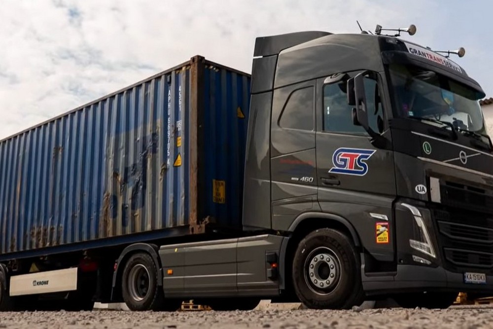 До лікарень Нікопольщини прибула американська допомога (відео) 1 До лікарень Нікопольщини прибула американська допомога (відео)