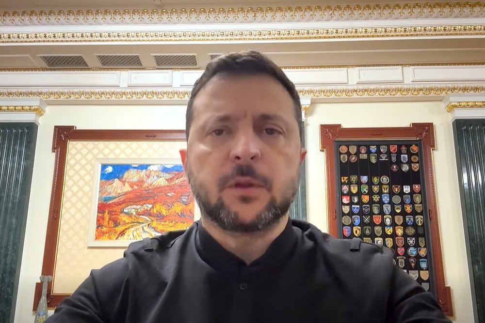 Президент України Володимир Зеленський прокоментував рекордний блекаут на ЗАЕС, який триває вже тиждень. Він назвав ситуацію критичною.