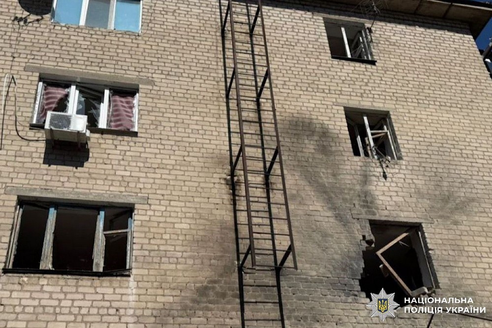 наслідки атак по Нікополю, Марганцю і області зафіксували поліцейські (фото) 3