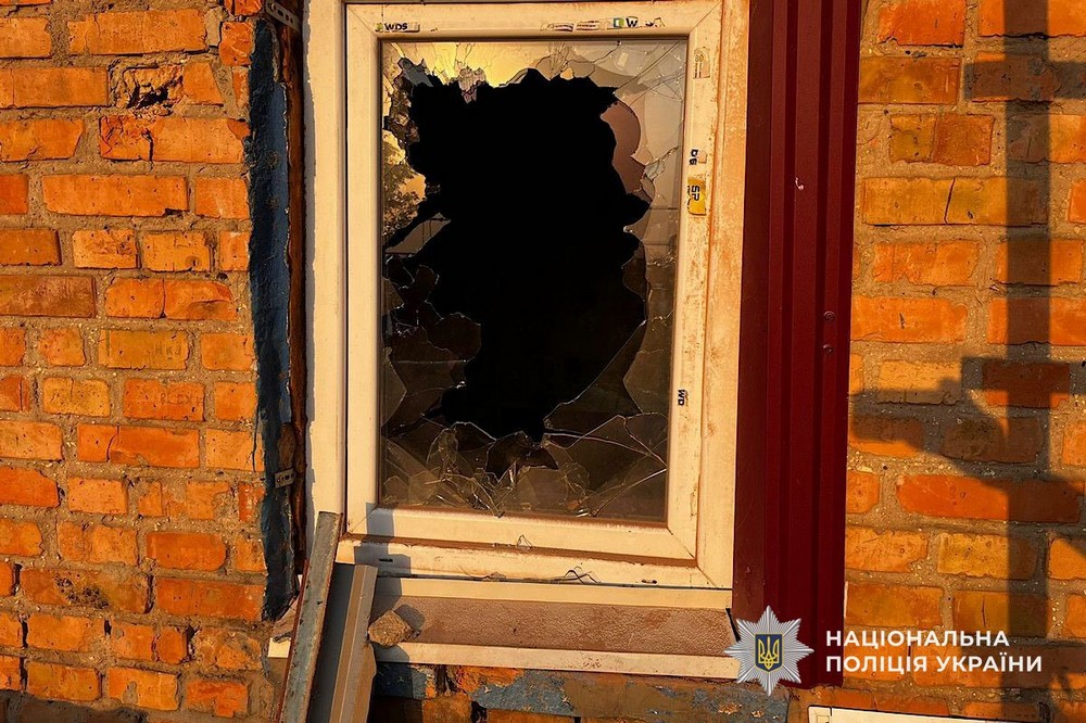 наслідки обстрілів Нікопольщини та Синельниківщини, зафіксували правоохоронці 6
