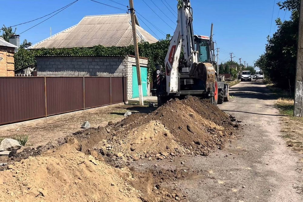 У Червоногригорівській громаді активно замінюють зношені труби водопроводу (фото)