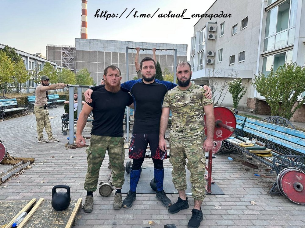 Нові відео і фото «АХМАТ» на ЗАЕС