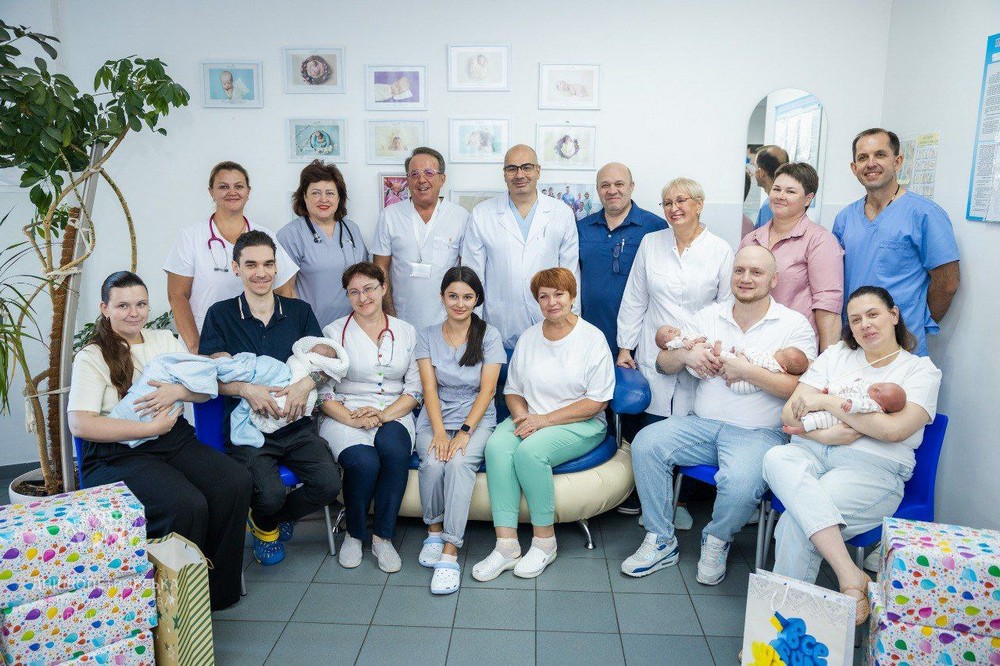 Унікальна подія: у пари з Нікополя народилася трійня, також батьками трійні стали дніпряни! (фото)