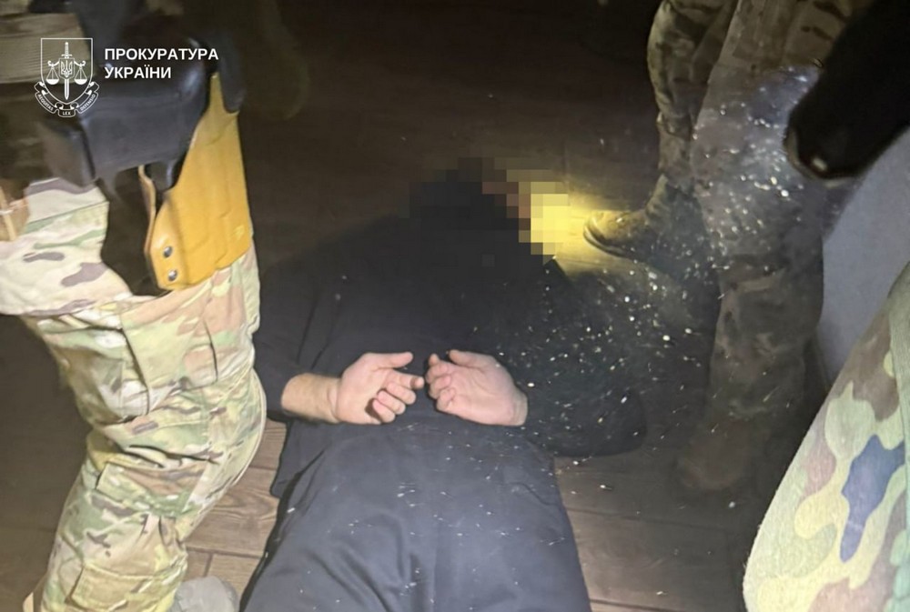 Прийшов побачитися з дитиною і застрелив колишню дружину: моторошне вбивство на Дніпропетровщині (фото)