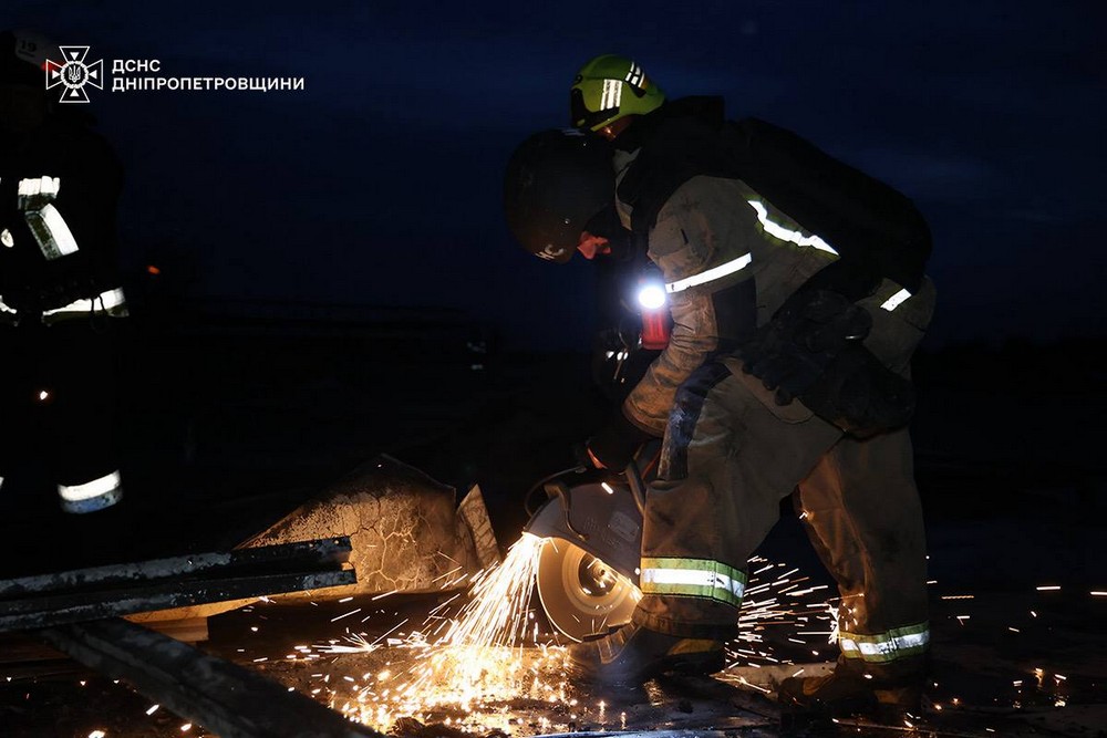 У ДСНС розповіли про атаки на Нікопольщину, Синельниківський і Дніпровський райони за добу (фото)
