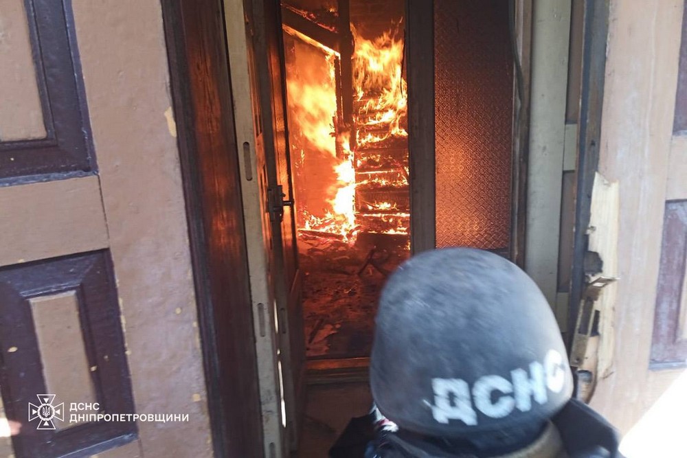 У ДСНС розповіли про атаки на Нікопольщину, Синельниківський і Дніпровський райони за добу (фото)