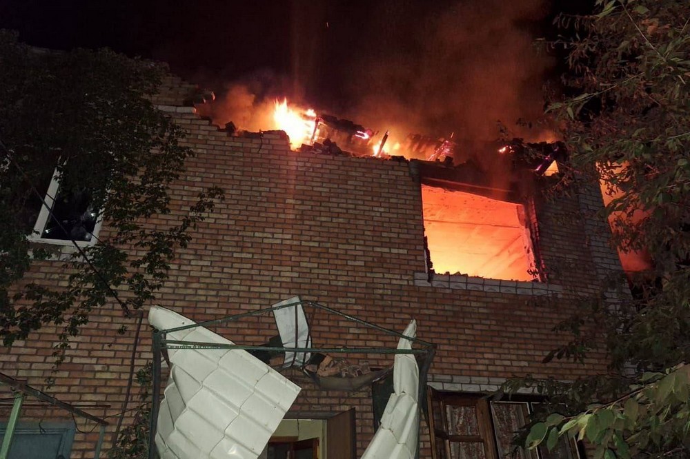 Загиблий, багато поранених і руйнування: під атакою ворога був Нікополь та район, а також область (фото) 1 Нікополь і район