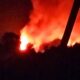 На Нікопольщині поранено 19-річного хлопця, під ударом вночі також були Кривий Ріг, Зеленодольськ і Синельниківщина – виникли пожежі, є руйнування (фото)