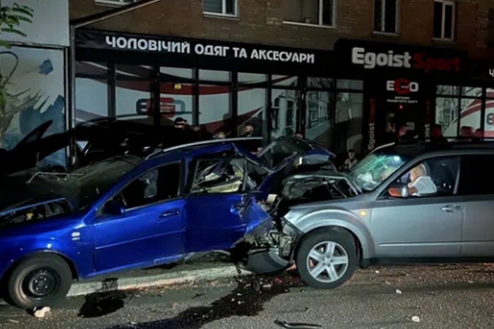 у Нікополі