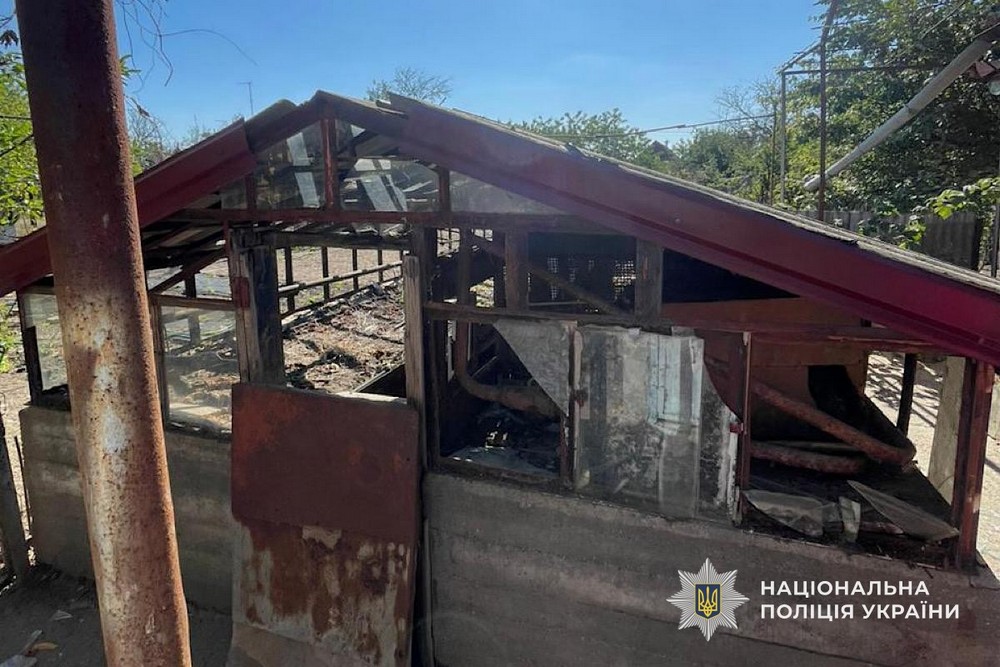 Понад 30 ударів по Нікопольщині, загибла і поранений на Синельниківщині – про наслідки обстрілів Дніпропетровщині за добу розповіли у поліції