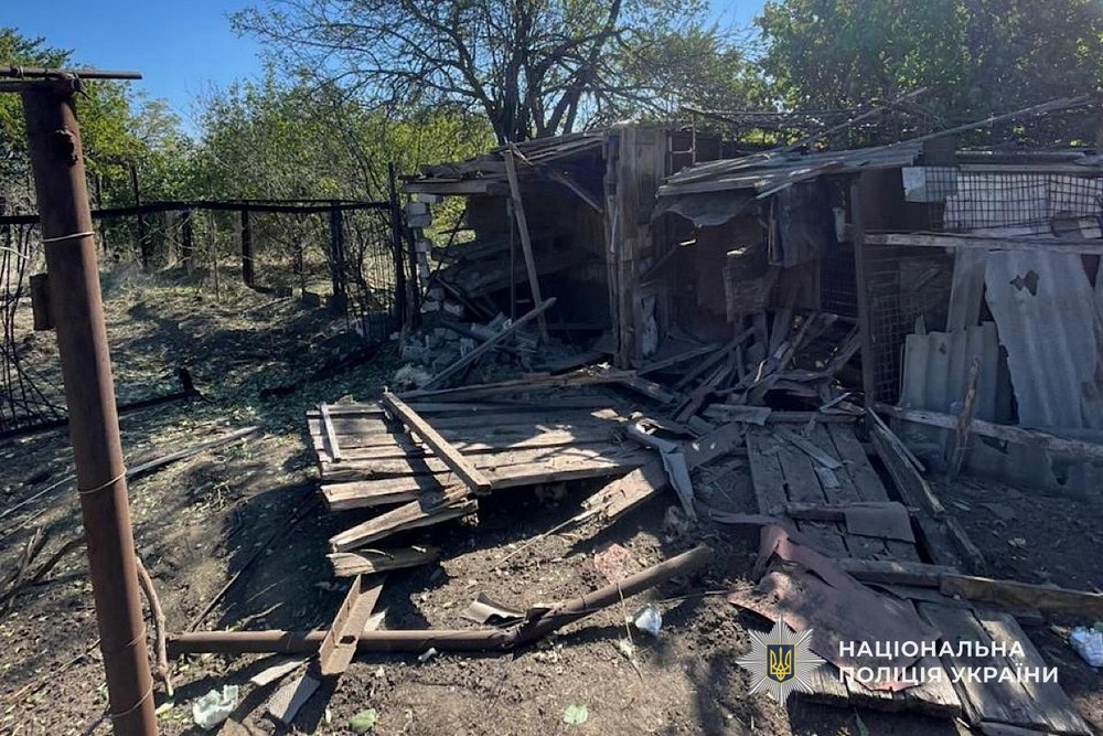 Понад 30 ударів по Нікопольщині, загибла і поранений на Синельниківщині – про наслідки обстрілів Дніпропетровщині за добу розповіли у поліції