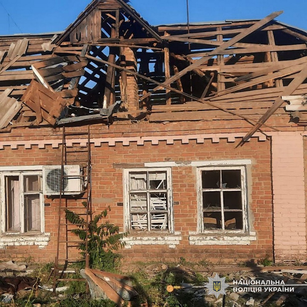 П’ятеро поранених і троє вбитих: про наслідки обстрілів Нікополя і Синельниківщини розповіли у поліції