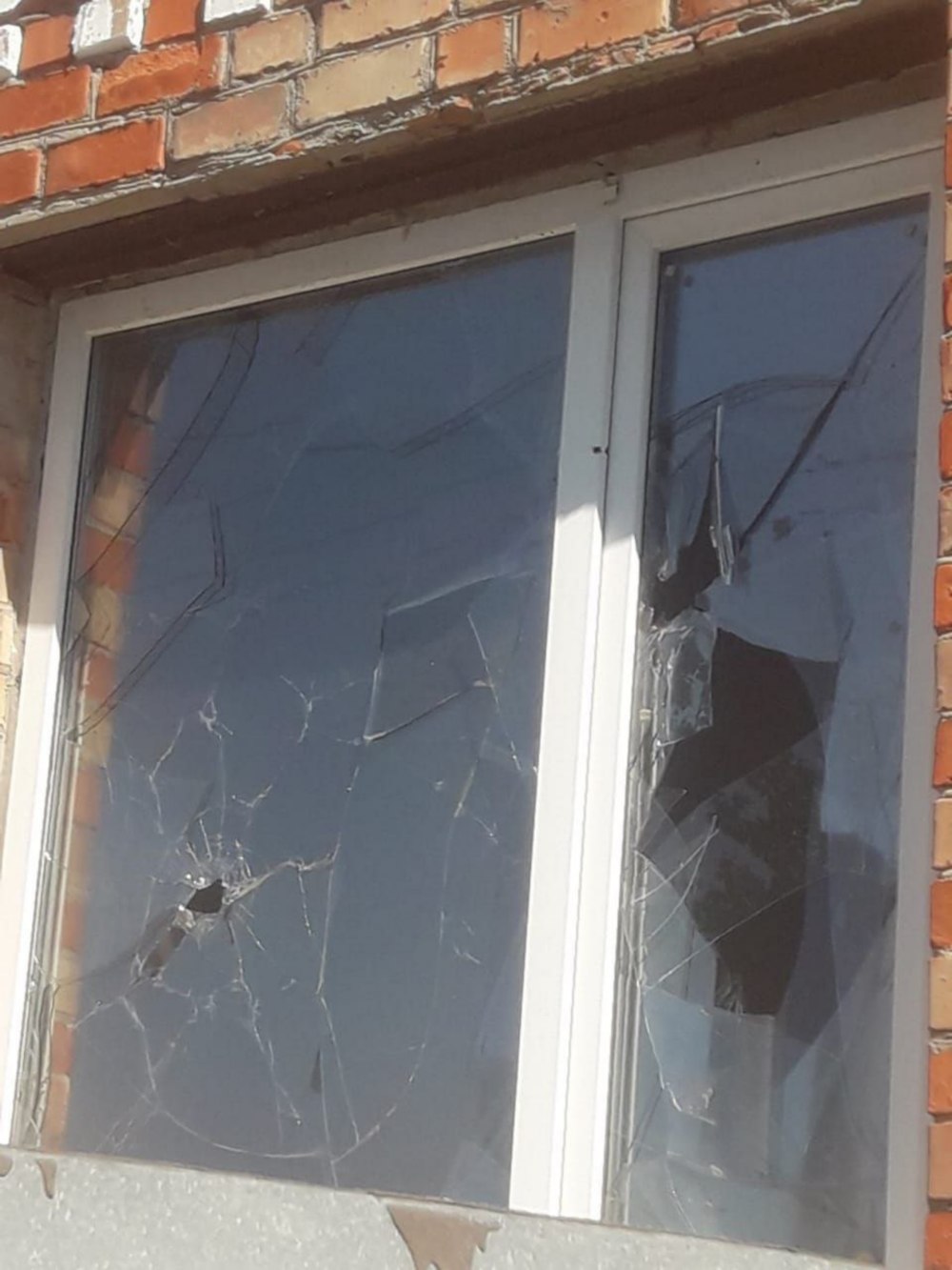 ворог атакував Нікополь і район, а також Синельниківщину (фото)